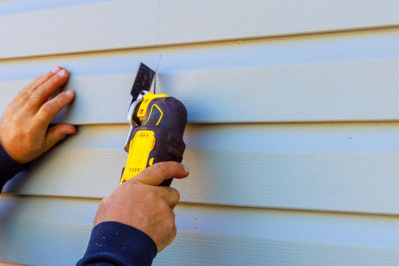 Replacing Vinyl Siding Panels